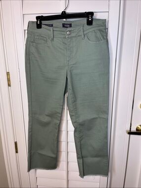 NYDJ Mint Sage Straight Leg Cropped Jeans 10P